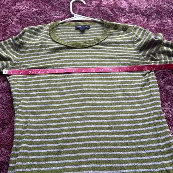 Vintage Tommy Hilfiger Green and Gray Preppy Striped Lightweight Sweater size XS - Picture 5 of 8